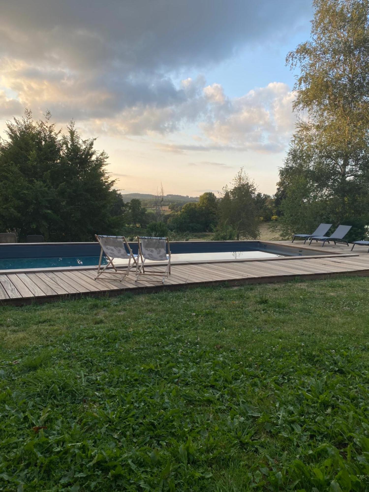 Une Pause En Correze Sarroux Dış mekan fotoğraf